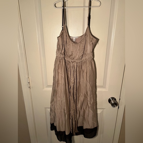 Banana Republic Beige and Dark Brown Midi Dress 100% Silk - Picture 10 of 12